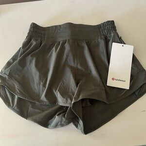 lululemon hotty hots 2.5